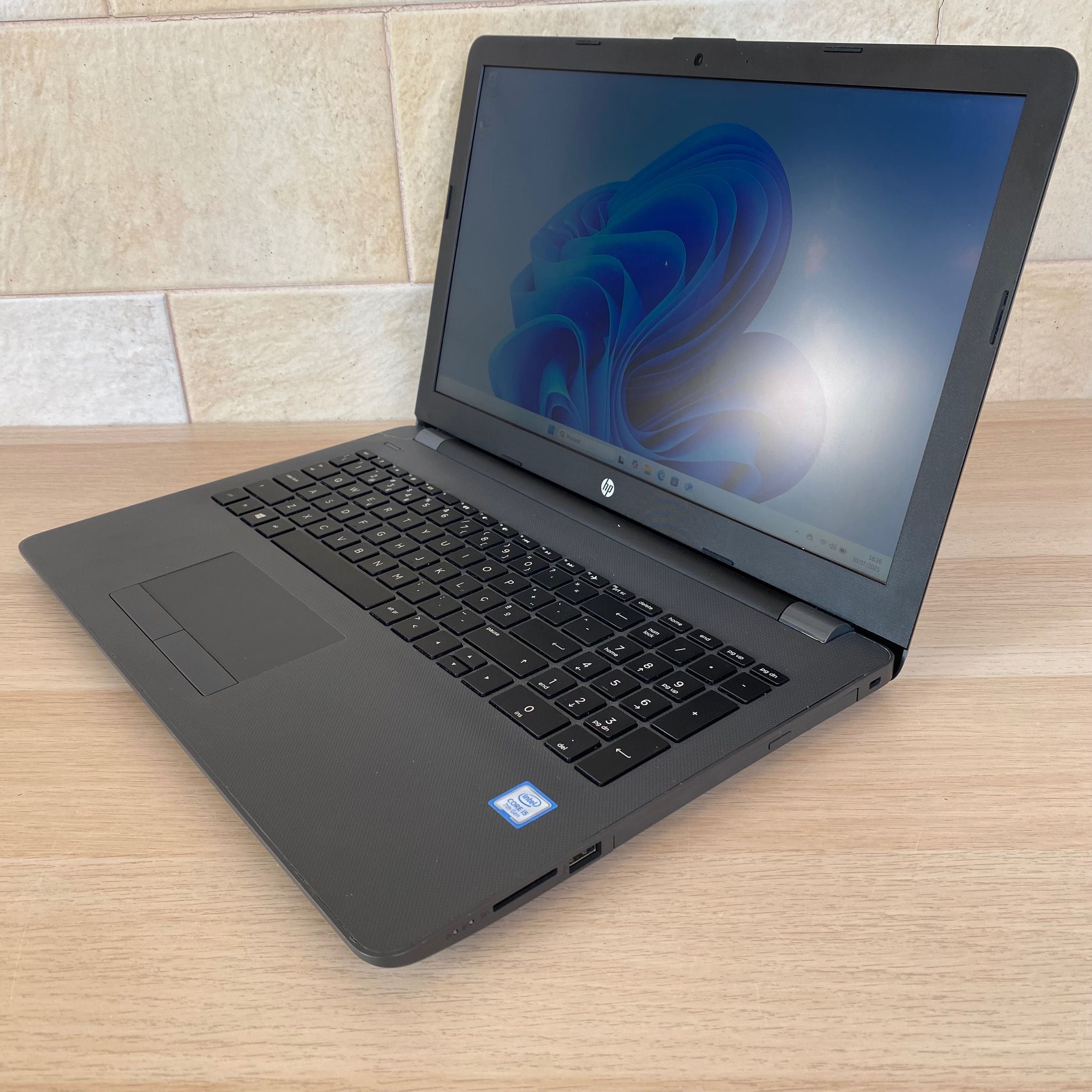 Computador portátil Notebook HP 250 G6 8/256gb SSD 15.6"FHD carregador