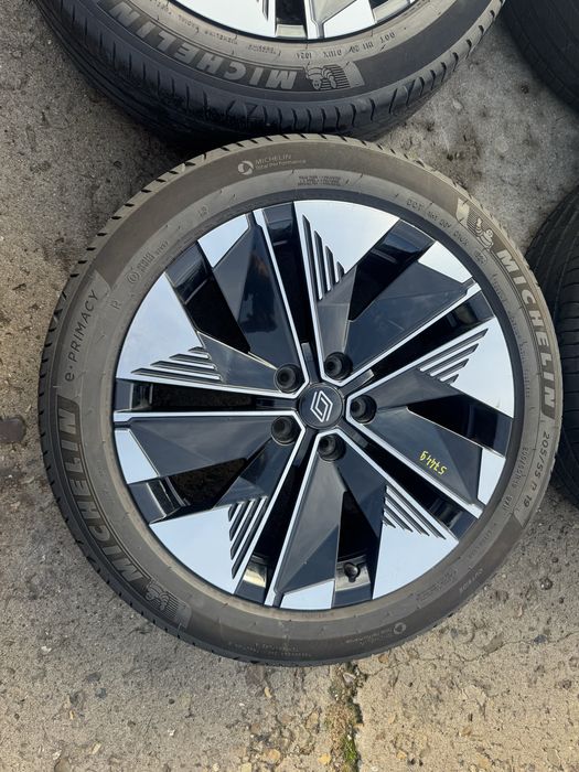 RENAULT Scenic E-Tech V 5 Koła alu felgi 205/55 R 19  403002,266R