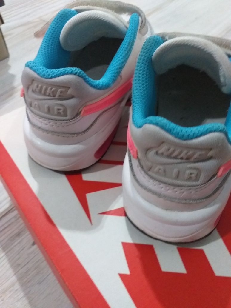 Adidasy Nike air Max 23,5