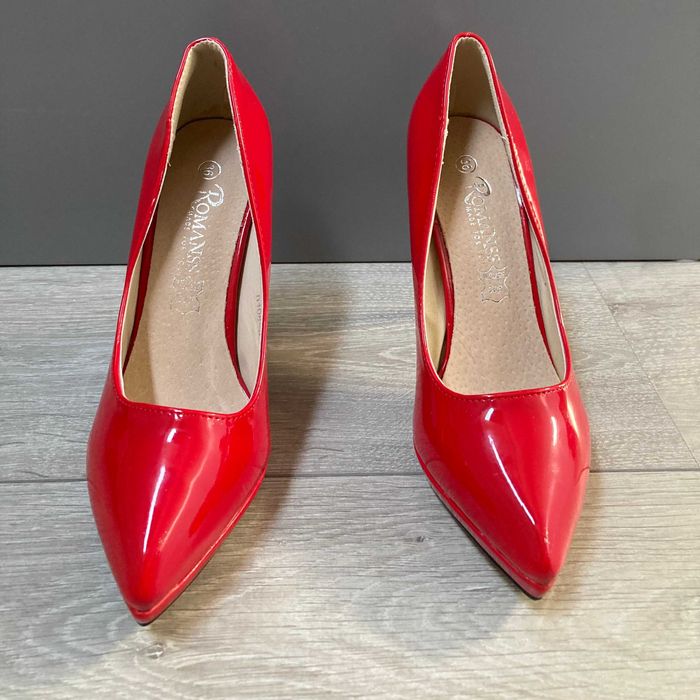 Szpilki czółenka lakierowane czerwone