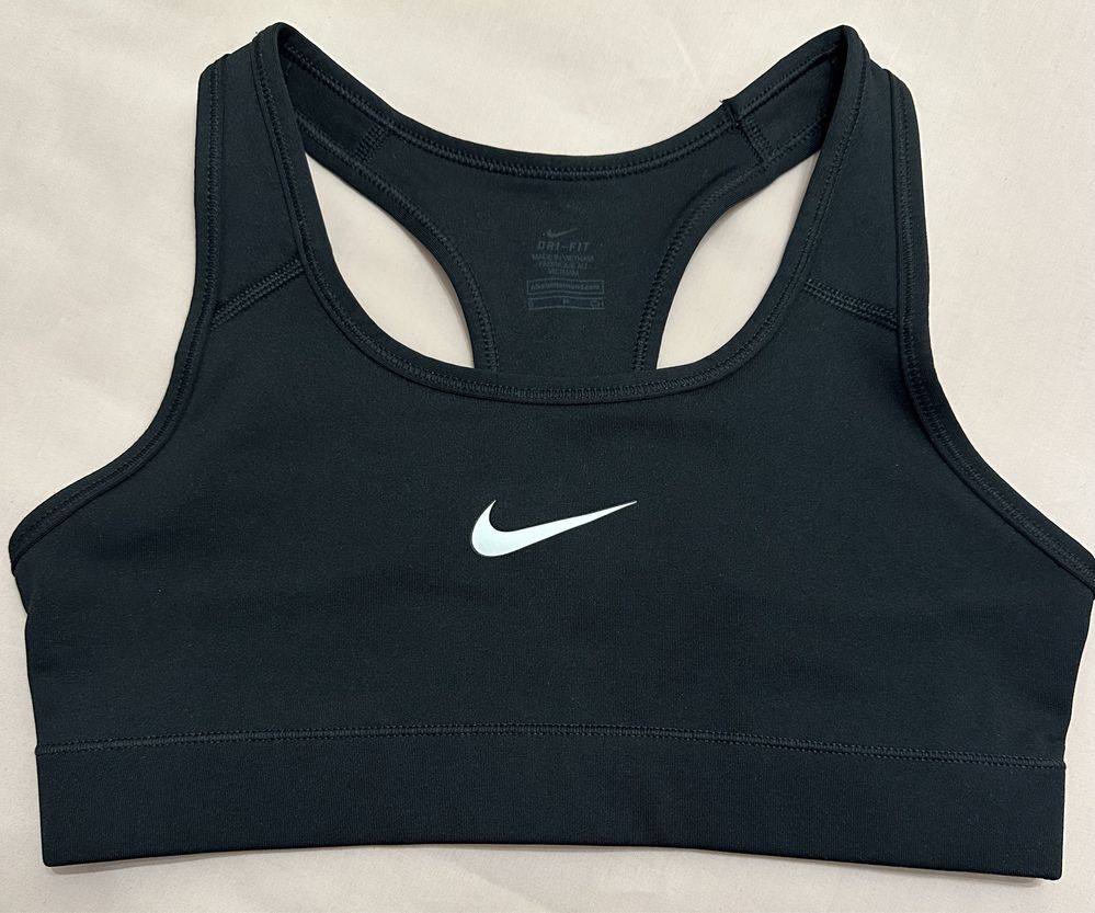 Спортивный топ nike w nk df бюстгальтер р.s