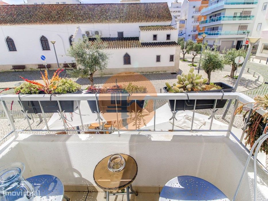 Apartamento T1+1 em Monte Gordo - Exclusividade e Elegância a 200 M...