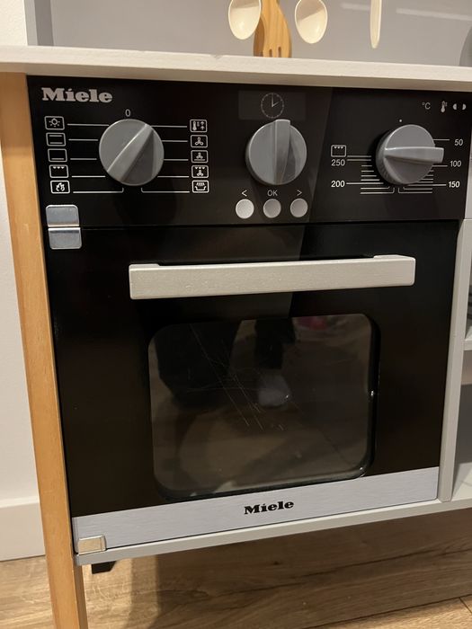 Kuchenka dla dzieci Miele z akcesoriami