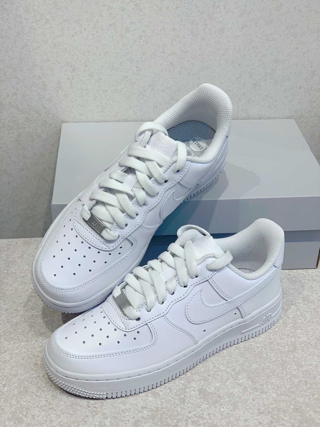 ButyDamskie NikeAirForce1White Trampki Low'07 Roz.38