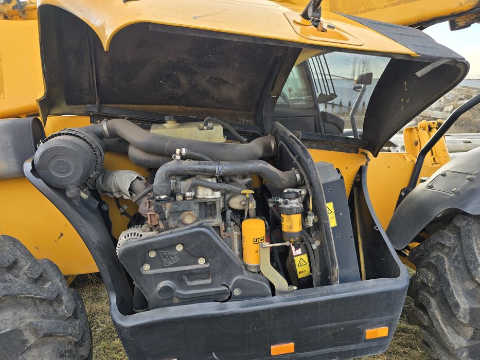 Ładowarka  JCB 535-125 - krajowa.