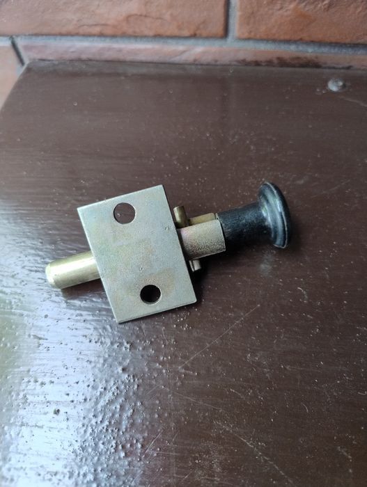 Trzpień bolec zacisk naciągacz do burty przyczepy przyczepki solidny