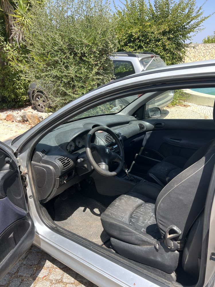Peugeot 206 a gasolina