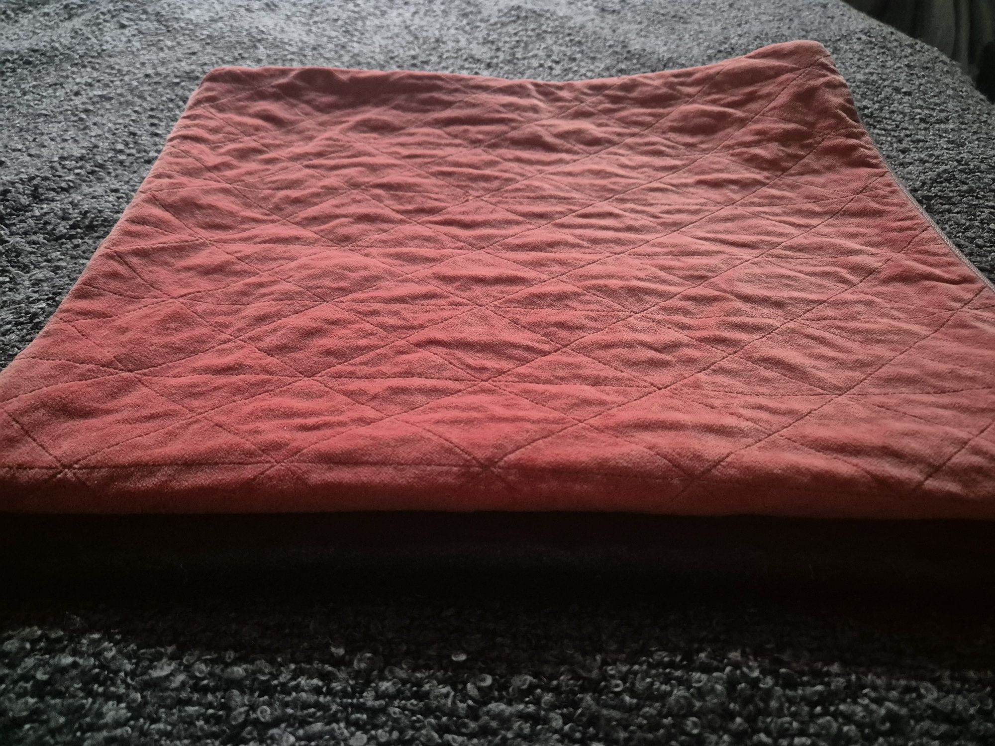 Poszewki IKEA 40x65 kolorowe, elegancki charakter #przytulnaatmosfera