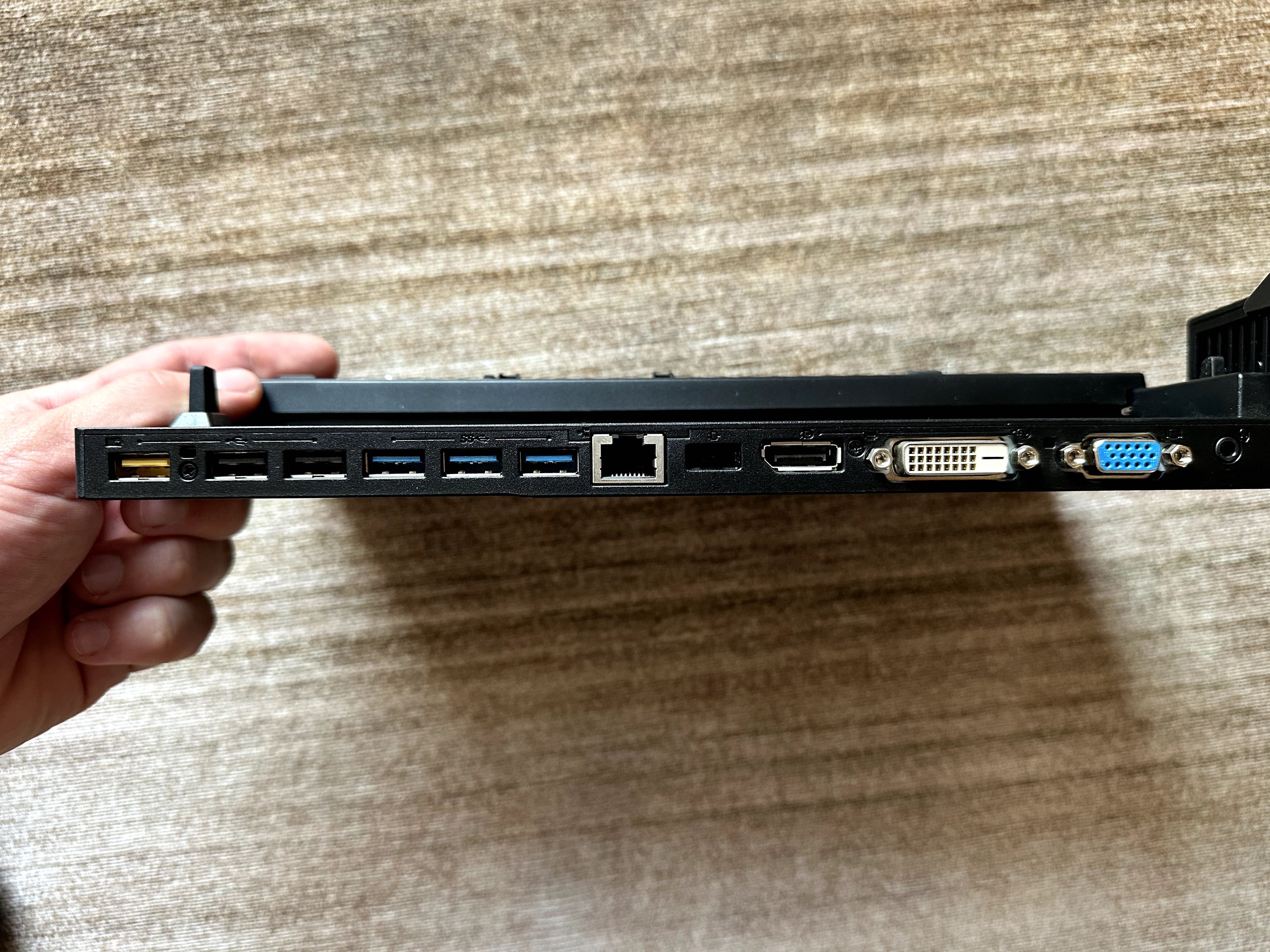 Lenovo ThinkPad Pro Dock Typ 40A1 – stacja dokująca  P/N SD20A06038