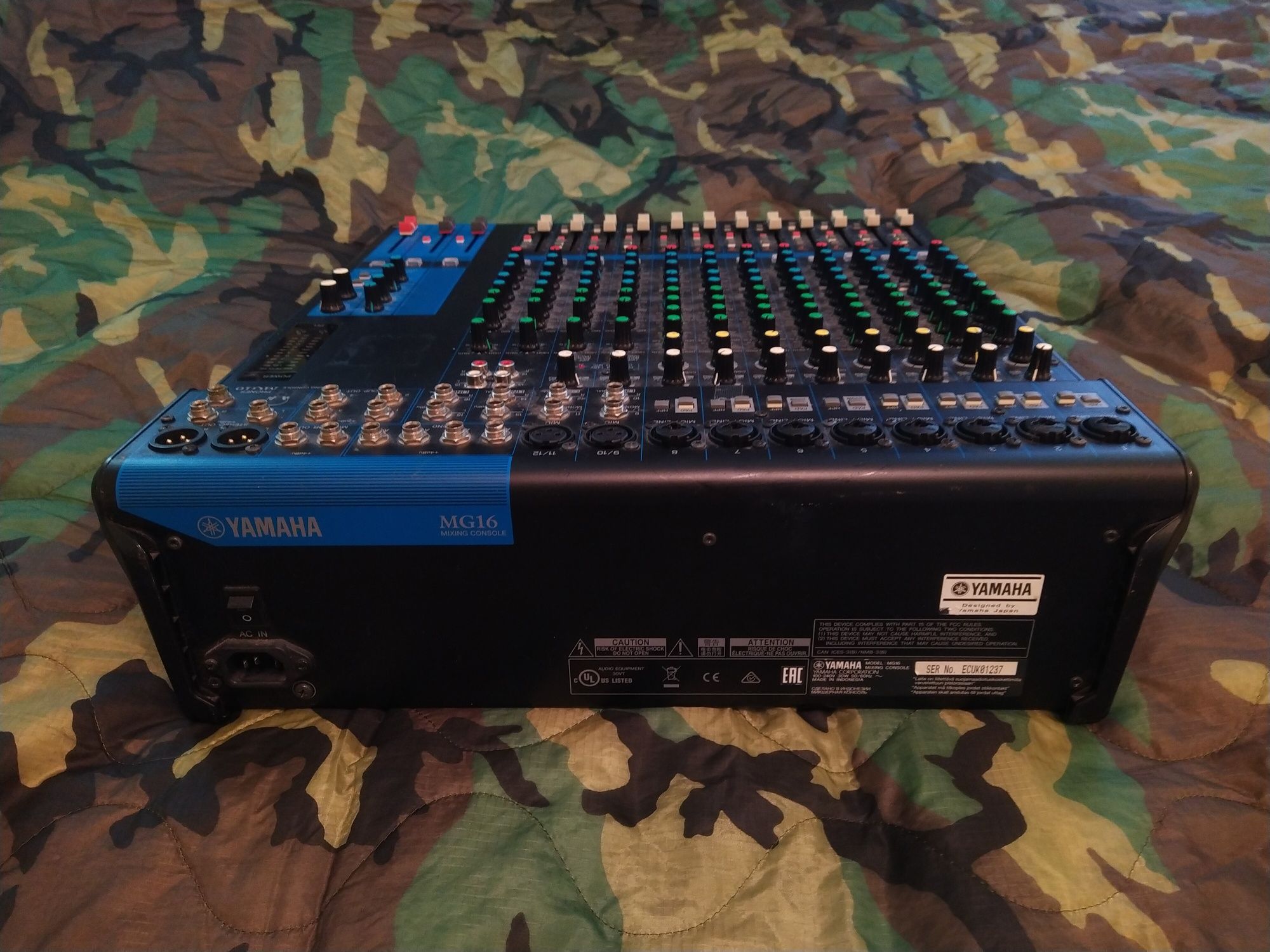 Mikser audio Yamaha MG16