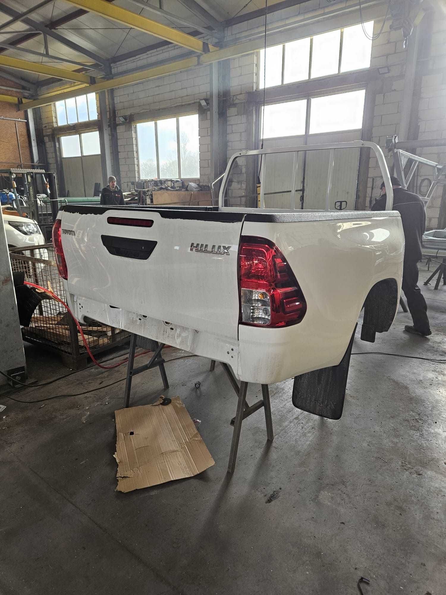 Zabudowa Pick up Toyota Hilux DoubleCab 2021 paka , skrzynia, bagażnik