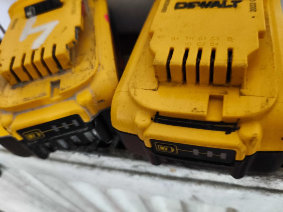 DeWalt baterie 5.0ah akumulator 18v rok 2023