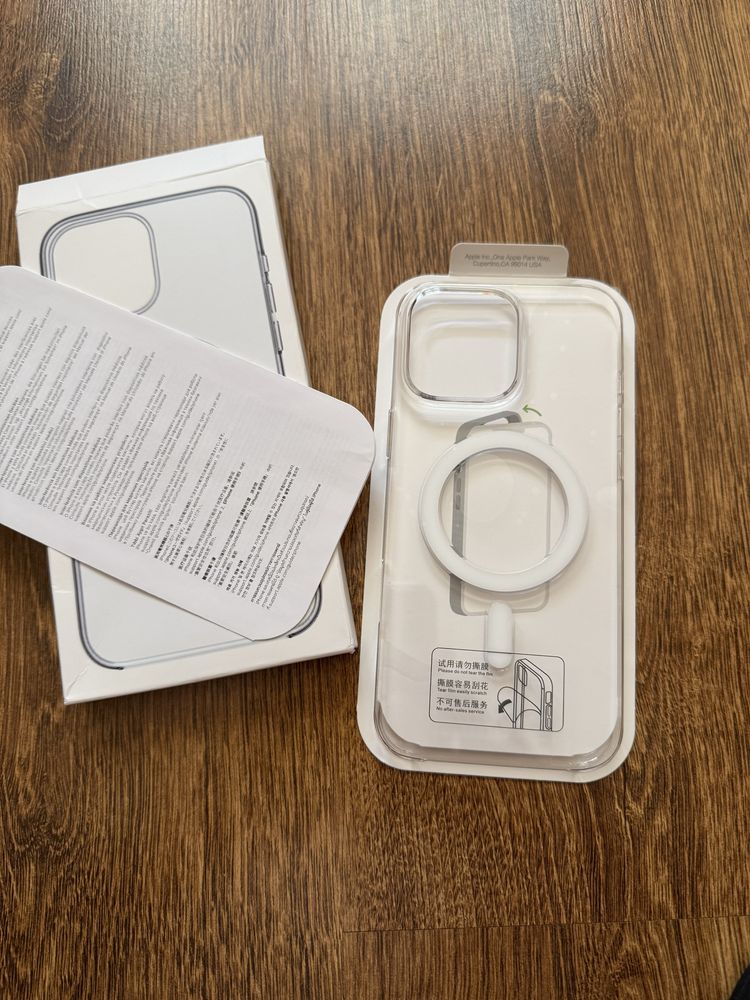 Oryginalne Przezroczyste etui MagSafe dla iPhone 16  Pro Max.