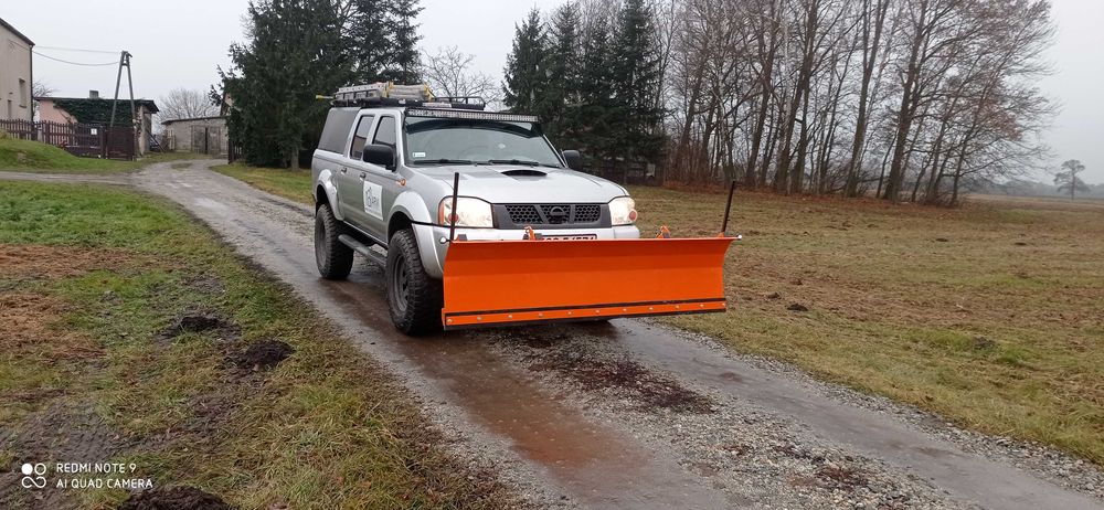 Pług do odśnieżania śniegu