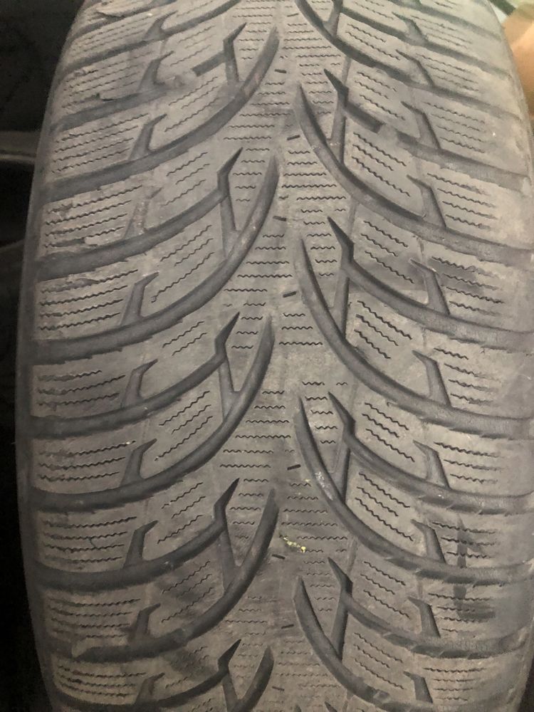 Шины Nokian 215/60 R16