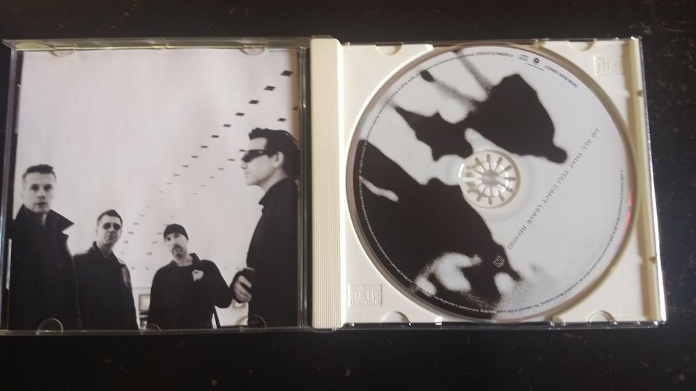 Cd dos U2 "All that you can't leave behind"