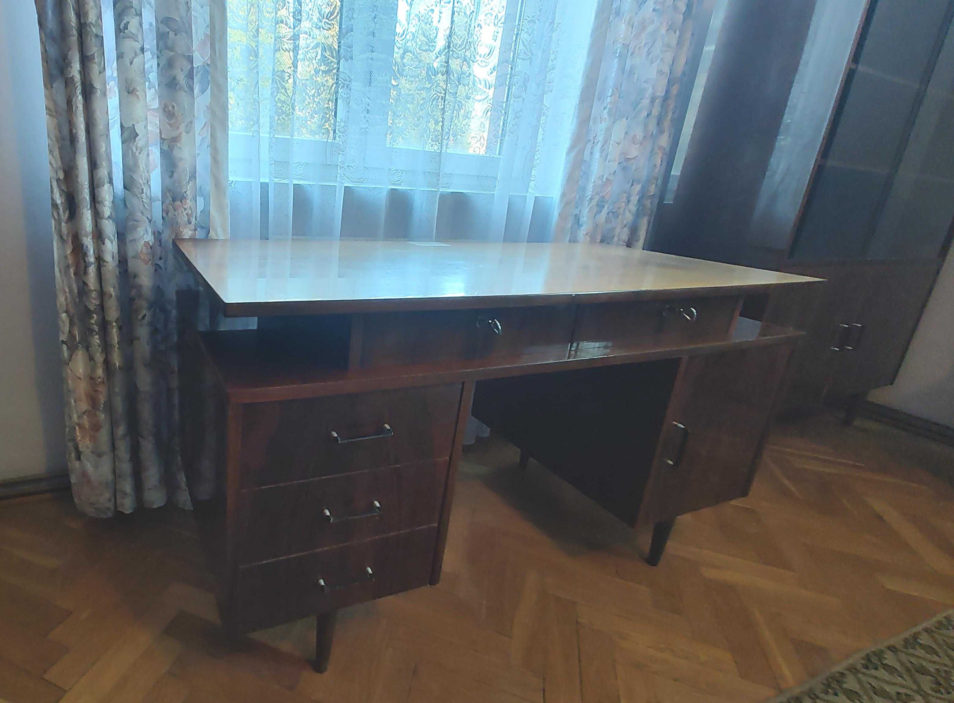 Biurko 1970 r. Piotrkowskie Fabryki Mebli PRL, vintage , retro