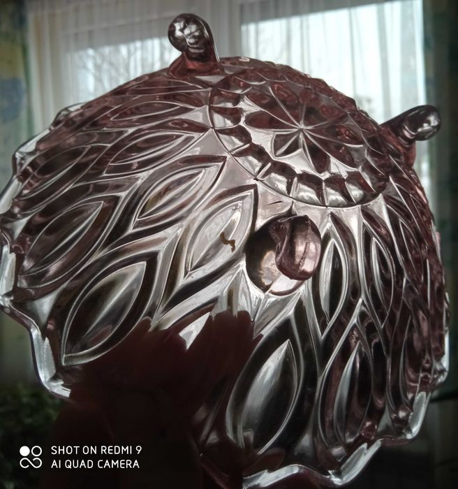 Misa rozalinowa łososiowa różowa na 3 nóżkach średnica 18 cm Art deco