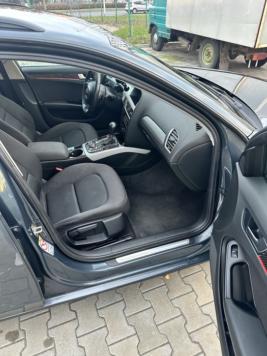 Audi a4b8 2.0 diesel automat 143 koni 2010rok