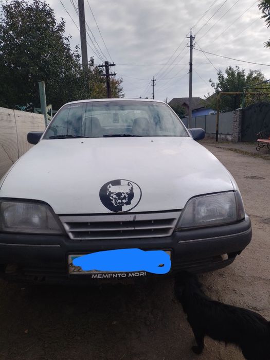 Opel омега 1989 года