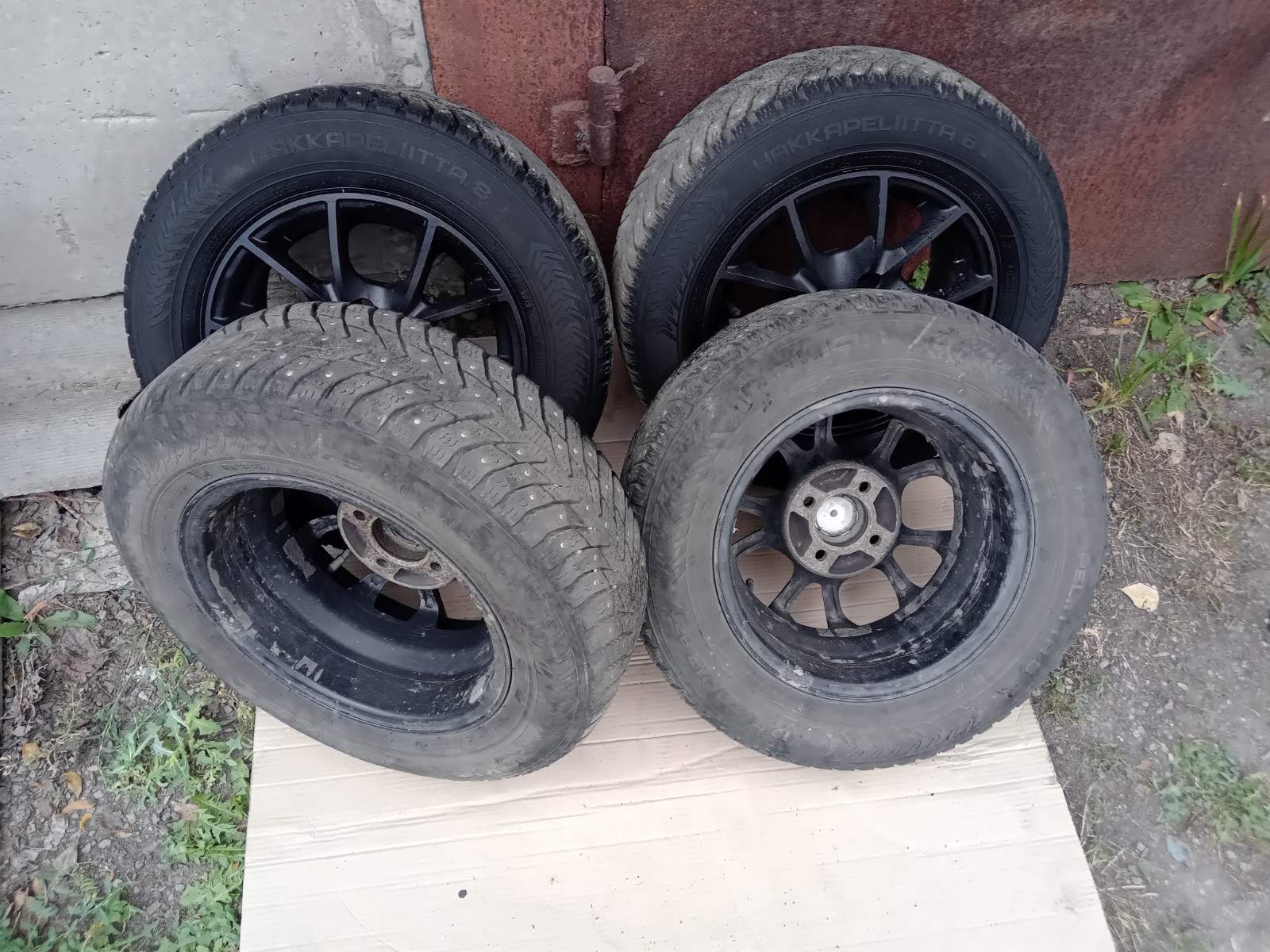 Продам димки R13 4x100 ланос авео ваз жигули приора 13 ЗИМА шипы