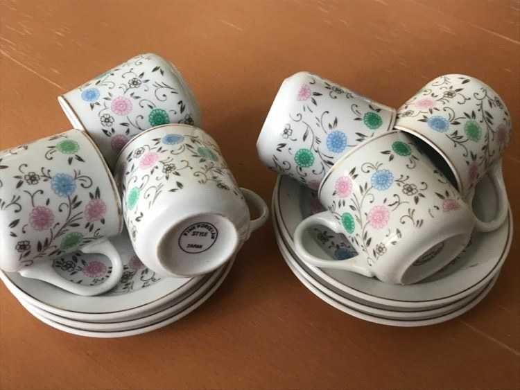 Рюмочки хпустальные,Кофейный сервиз чашечки и блюдечки ( Япония)