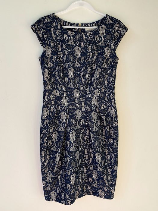 Женское гипюровое платье