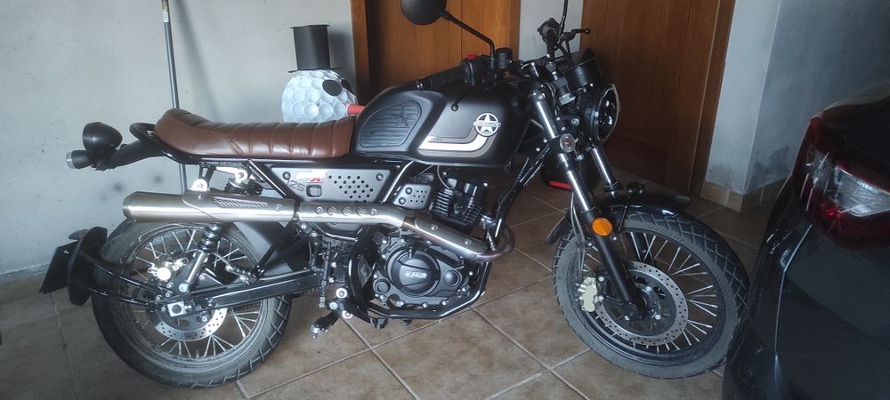 Um scrambler 125