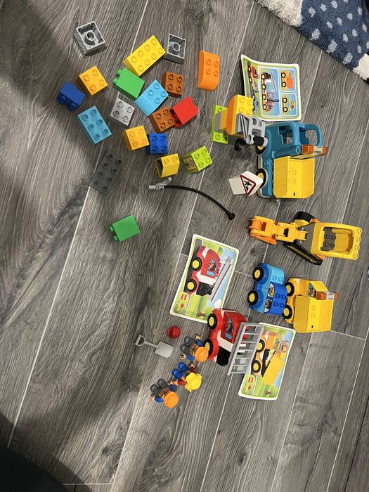 Lego duplo 10812 ciężarówka i koparka oraz straż pożarna