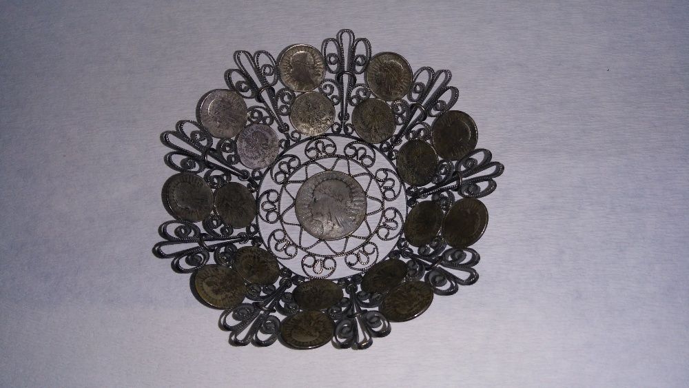 Koszyczek srebrny , z monet polskich , ręcznie wykonany śred. 15 cm. ,