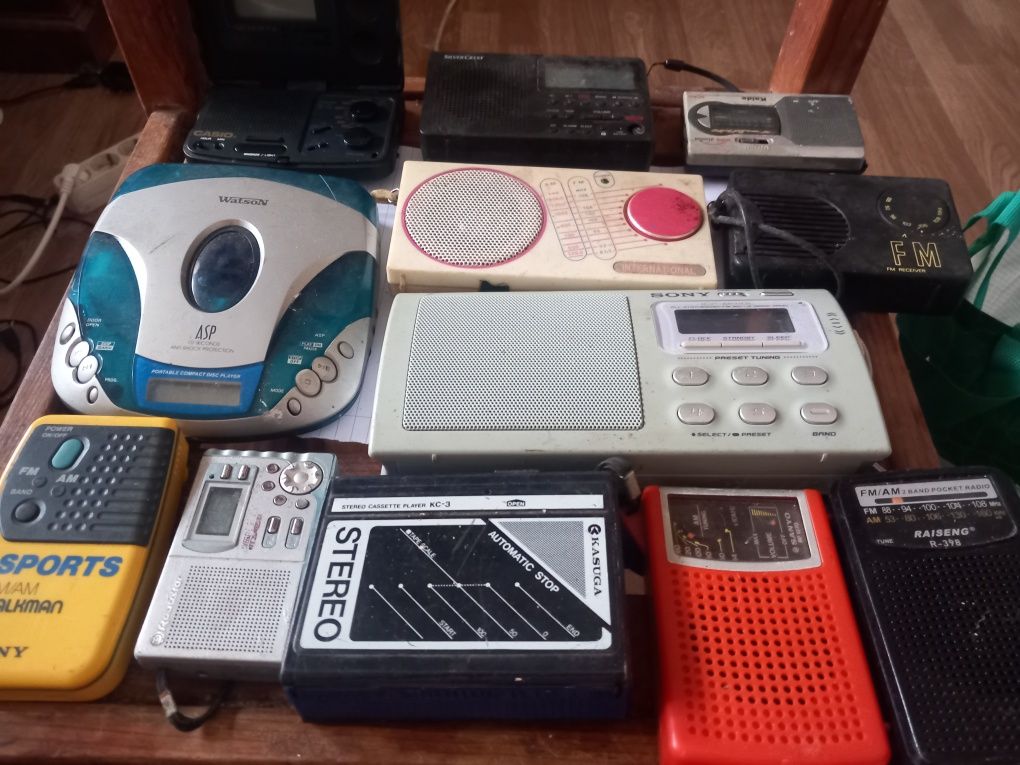 Lote radios, leitores, cd, cassetes