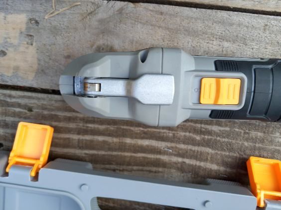 Titan TTB892MLT 300W Elektryczne narzędzie wielofunkcyjne 240V