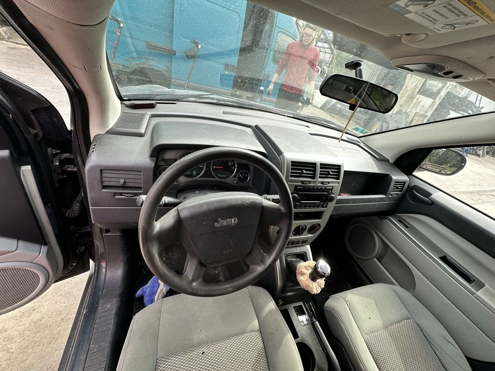 Jeep Compass 2.0 140 KM 4x4 na części Jeep Compass wszystkie części
