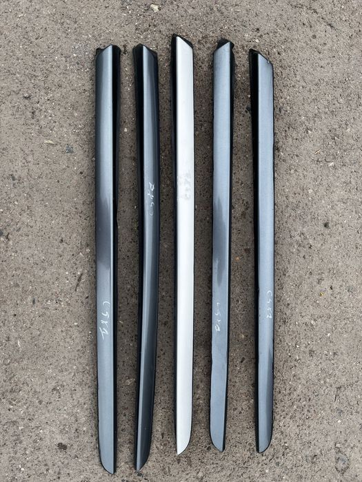 Накладка лобового скла сітроен  ц5 х7 Citroen c5 x7