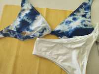 Bikini Tye Dye azul e branco