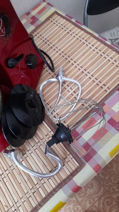 Тестомес,миксер.Stand Mixer SM-168