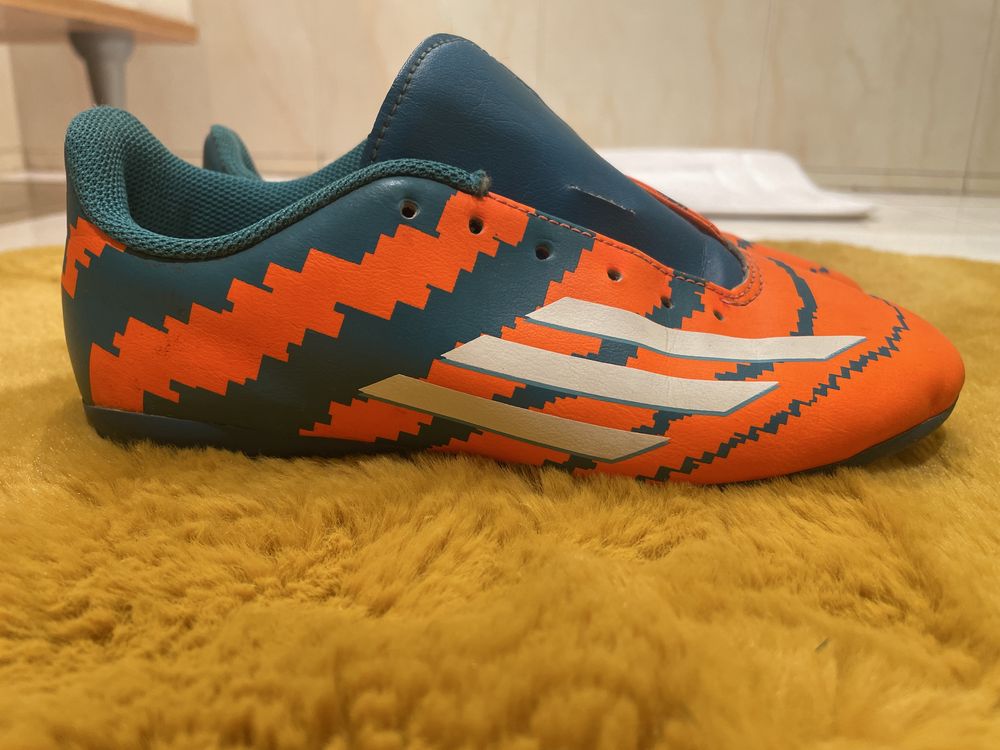 Chuteiras Lionel Messi.