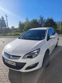 Opel Astra IV, benzyna 1.6, 2015 r.