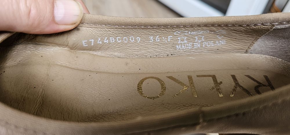 Ryłko damskie baleriny skórzane rozmiar 36½ wkładka 23,5cm używane