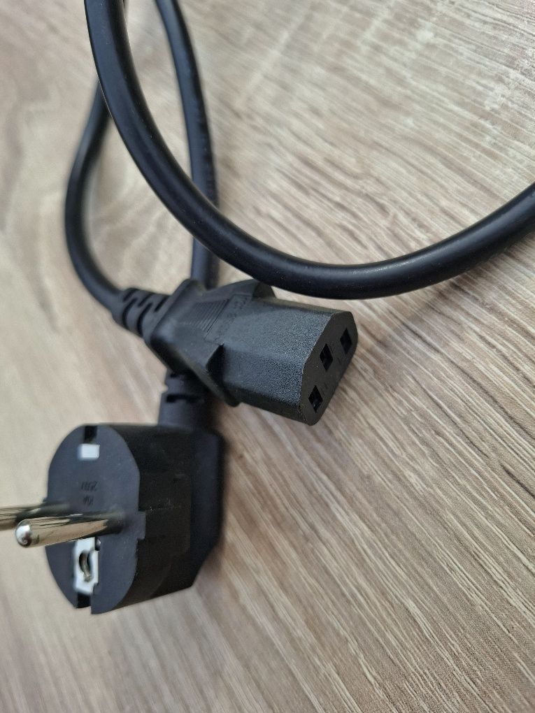 Kabel zasilający 68 szt. do telewizji  komputera monitora  itd.