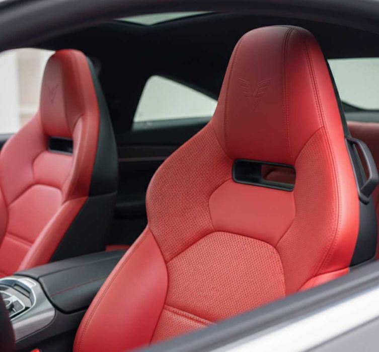 Автомобільна шкіра