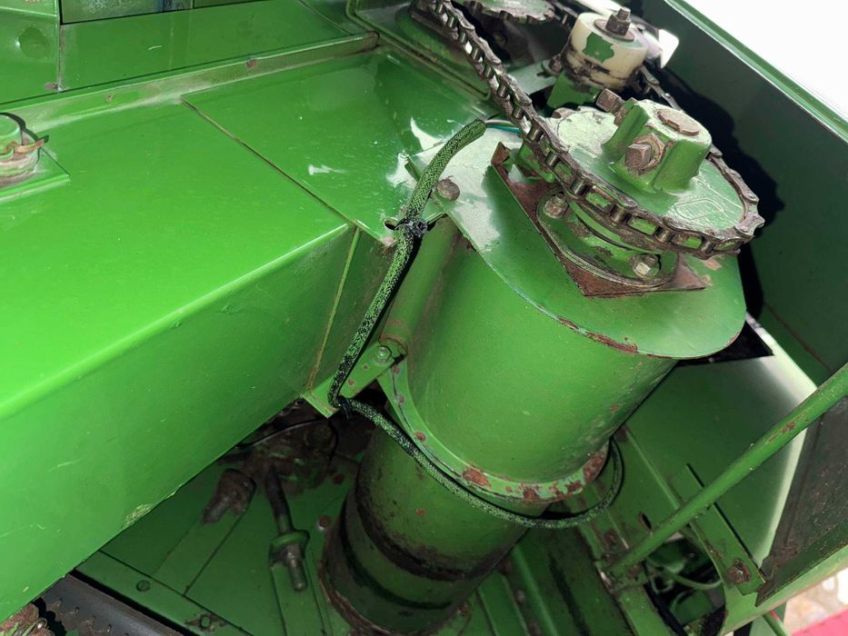 Є відеоогляд . Комбайн John deere 1065 Джон дір з кондиціонером.