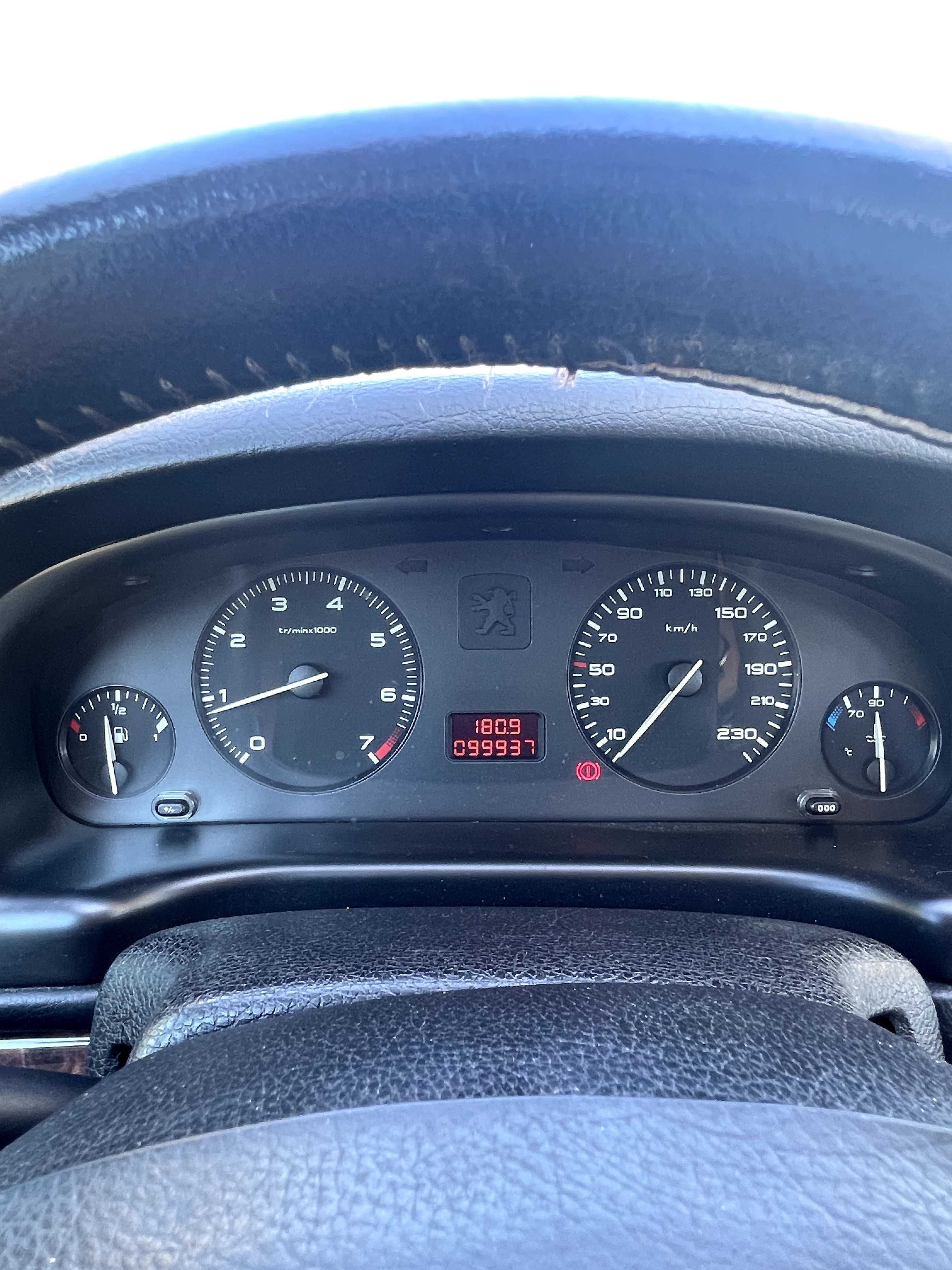 Peugeot 406 (apenas 1 dono)