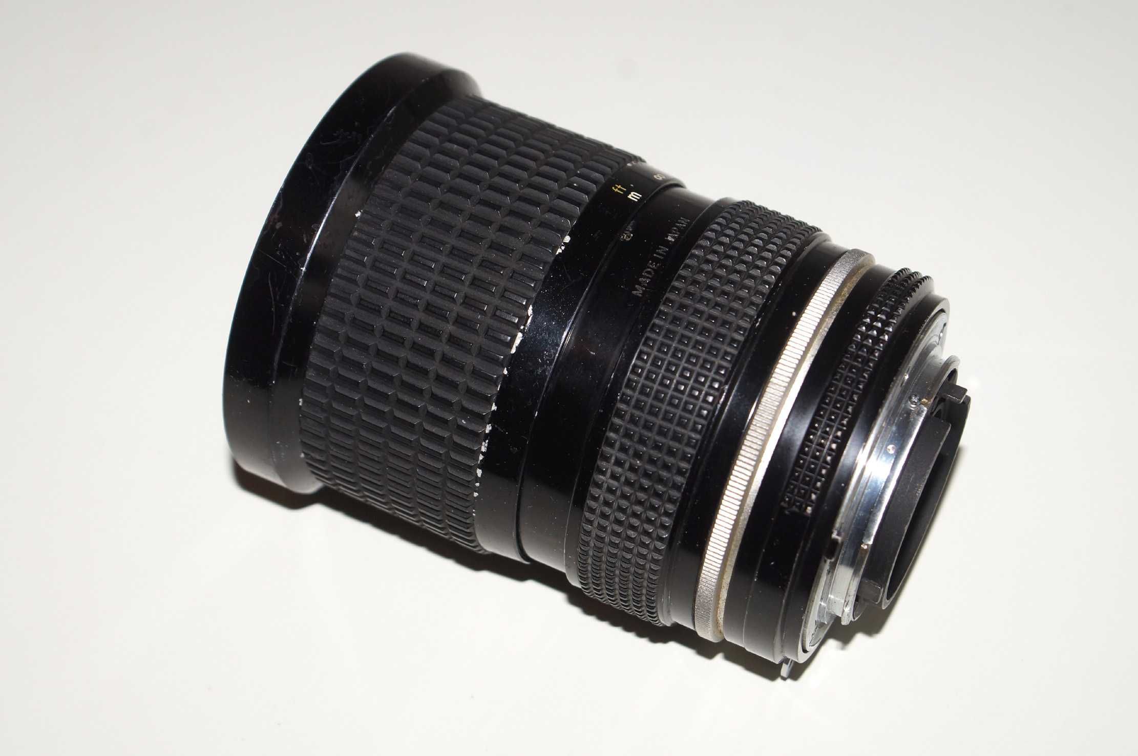 Nikon 35-70mm f/3.5 Ai Zoom-Nikkor
