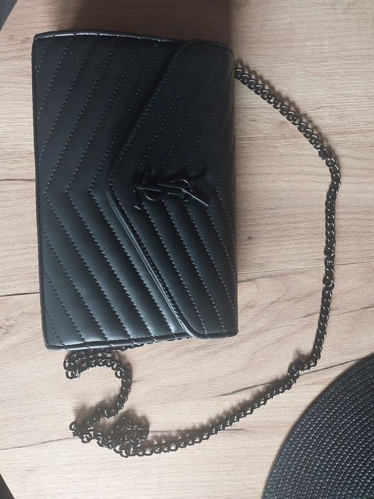 Sprzedam torebkę YSL