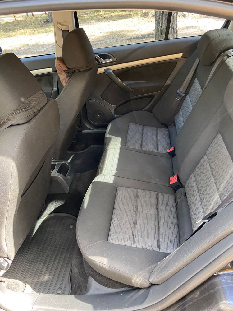 scoda octavia a5 1.6 mpi 127т