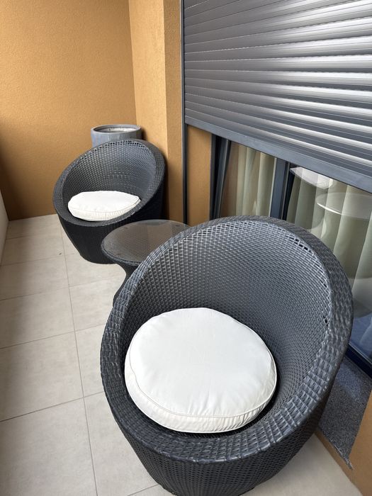 Conjuntos com cadeiras e mesa exterior