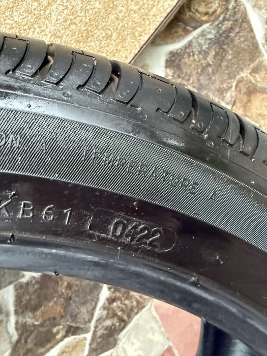 Uniroyal Tiger paw 245 45 18 96V