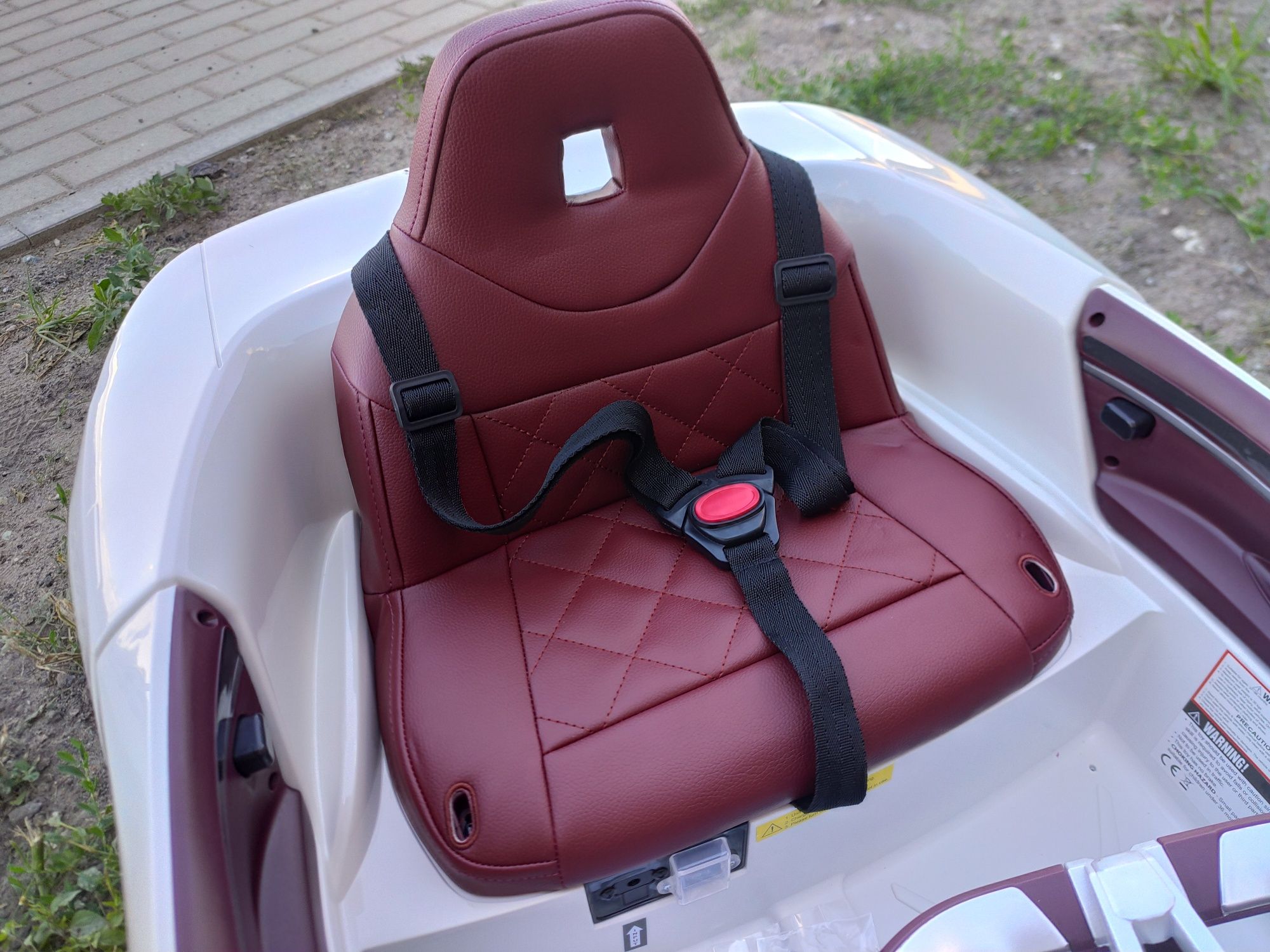 Autko pojazd samochód na akumulator dla dzieci elektryczne BMW I4