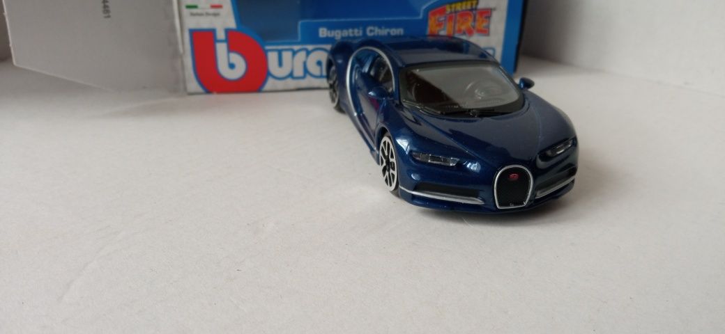 Bburago Bugatti chiron w skali 1/43